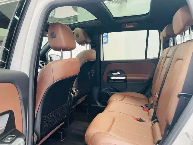 Mercedes-Benz GLB-Class — Фото автомобиля 10