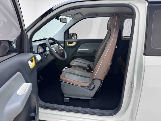 Wuling Hongguang Mini EV — Фото автомобиля 8
