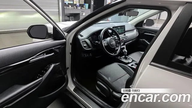 Kia Seltos Seltos Бензин 1.6 турбо 2WD — Фото автомобиля 10