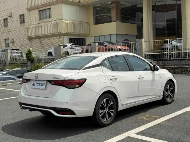 Nissan Sylphy — Фото автомобиля 11