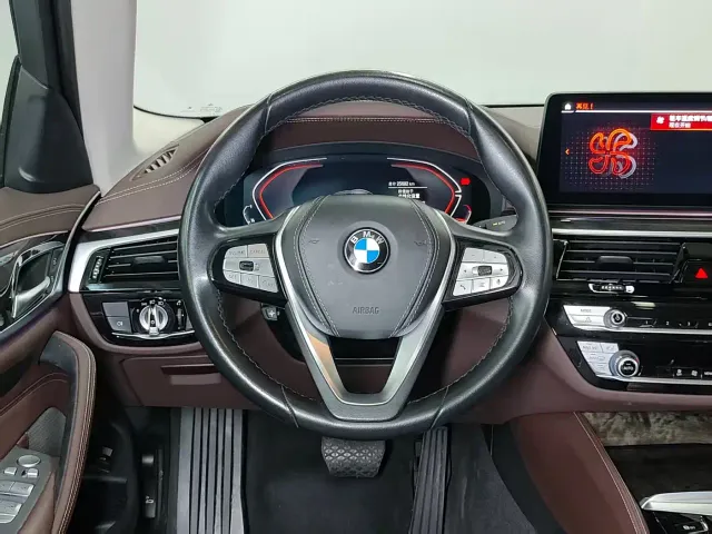 BMW 5 Series — Фото автомобиля 17