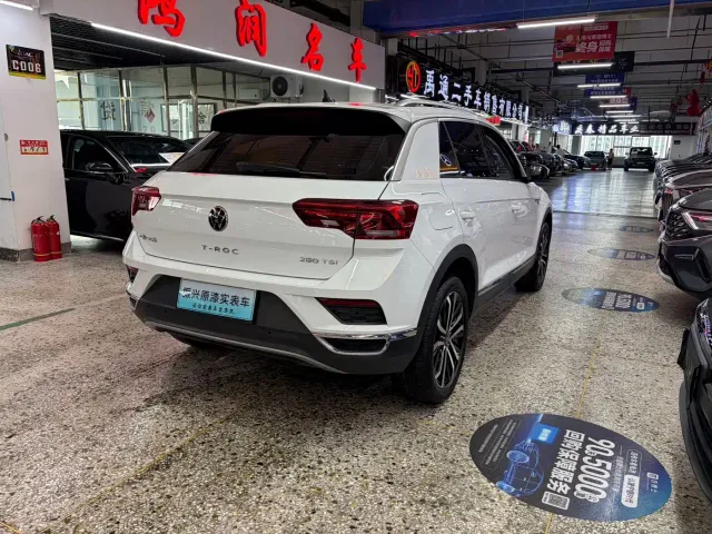 Volkswagen T-Roc — Фото автомобиля 7
