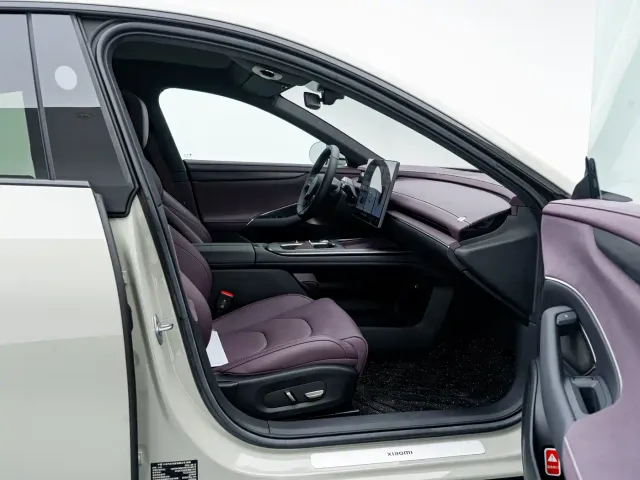 Xiaomi SU7 — Фото автомобиля 11