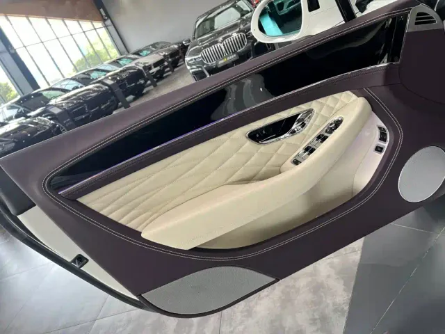 Bentley Continental — Фото автомобиля 15