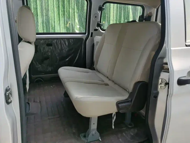 Wuling Hongguang V — Фото автомобиля 16
