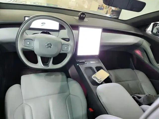 Nio ET5 Touring — Фото автомобиля 9