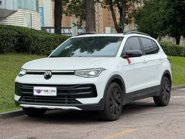 Фотография автомобиля — Volkswagen Tharu