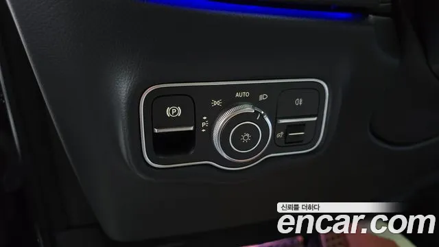 Mercedes-Benz G-Class — Фото автомобиля 19