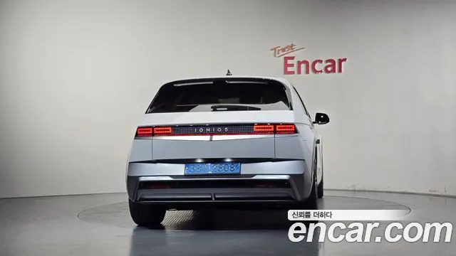 Hyundai Ioniq 5 — Фото автомобиля 4