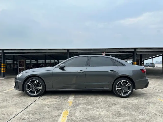 Audi A4L — Фото автомобиля 4