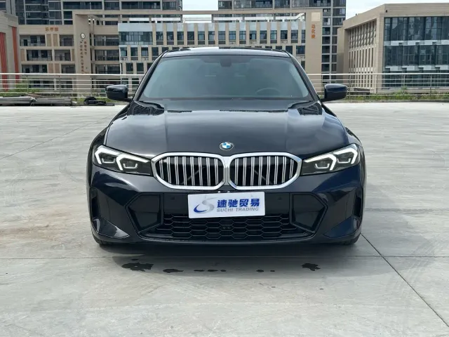 BMW 3 Series — Фото автомобиля 2