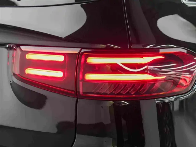 Mercedes-Benz GLB-Class — Фото автомобиля 14
