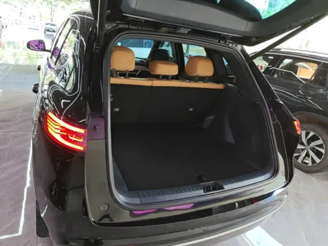 Geely Galaxy Starship 7 EM-i — Фото автомобиля 18