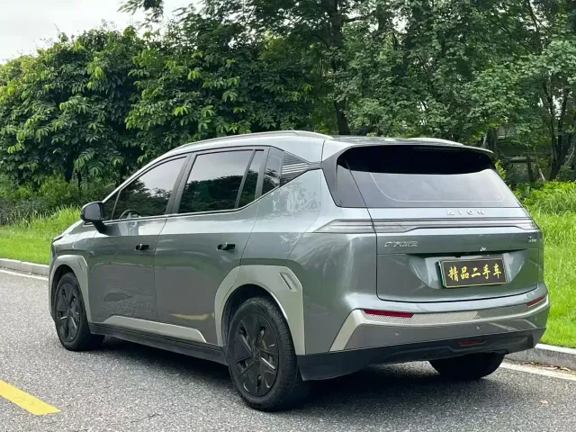 GAC Aion Y — Фото автомобиля 10
