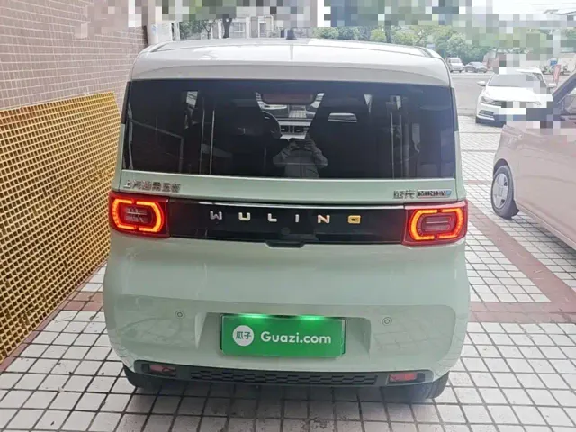 Wuling Hongguang Mini EV — Фото автомобиля 5