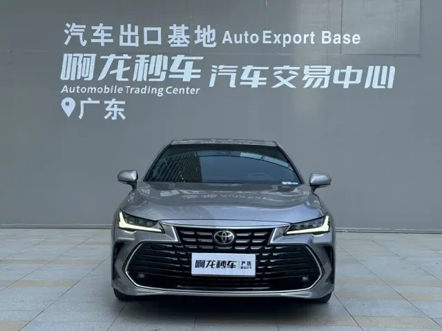 Toyota Avalon — Фото автомобиля 2