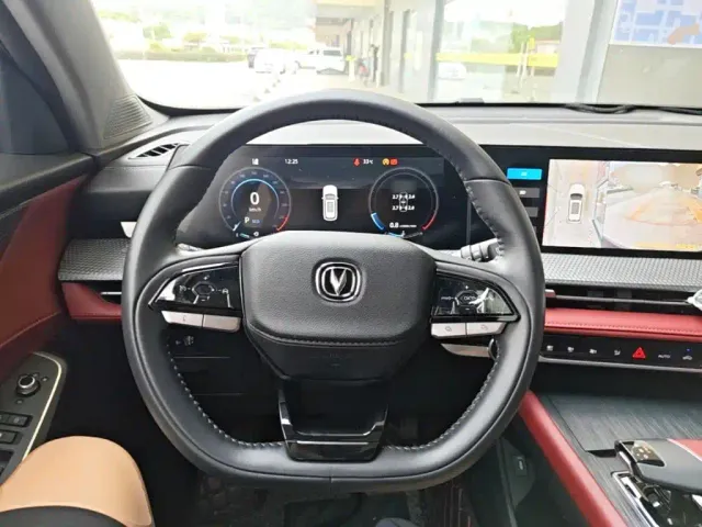 Changan CS75 Plus — Фото автомобиля 10