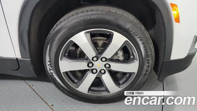 ChevroletGMDaewoo Traverse Traverse 3.6 AWD LT Leather Premium — Фото автомобиля 5