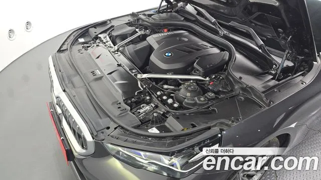 BMW 5-Series — Фото автомобиля 5
