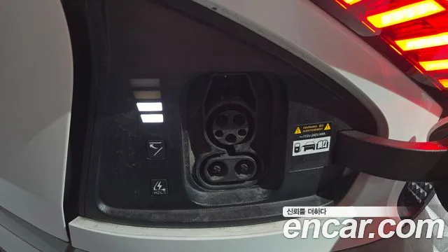 Kia EV6 — Фото автомобиля 19