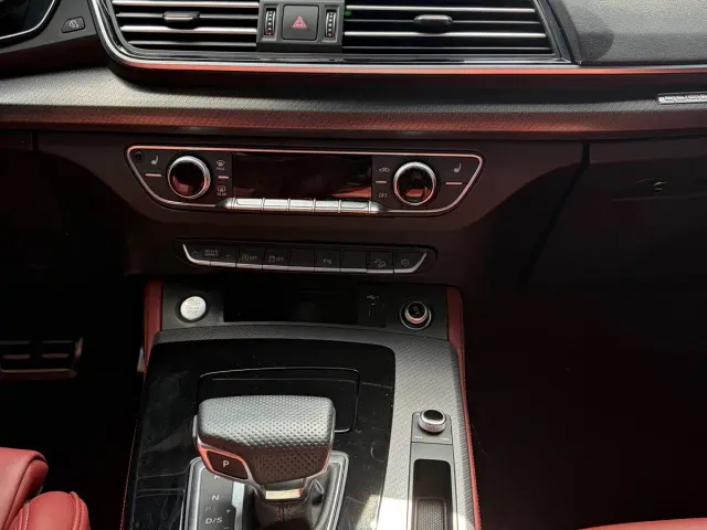 Audi Q5L — Фото автомобиля 25