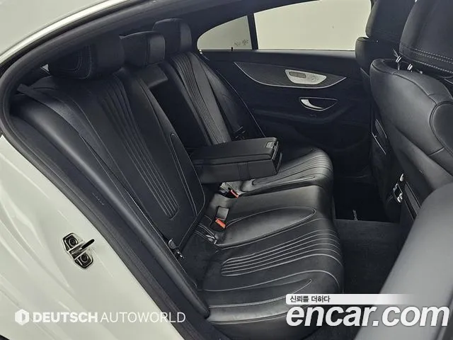 Mercedes-Benz CLS-Class — Фото автомобиля 11