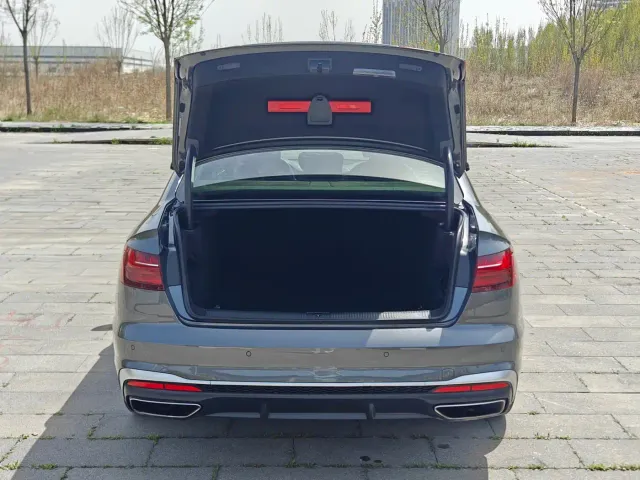 Audi A4L — Фото автомобиля 27