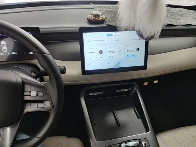 BYD Qin PLUS — Фото автомобиля 12