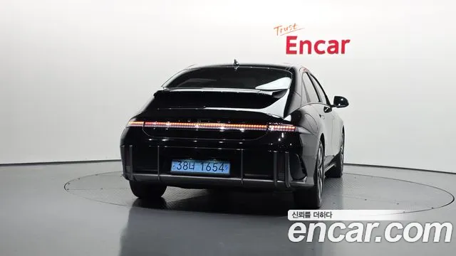 Hyundai Ioniq 6 — Фото автомобиля 4