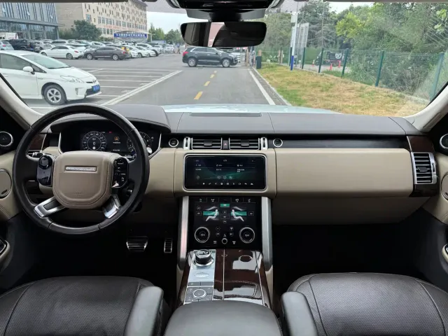 Land Rover Range Rover — Фото автомобиля 9