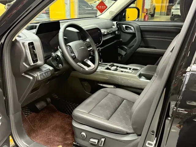 Haval Big Dog — Фото автомобиля 9
