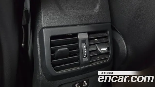 BMW 1 Series F40 — Фото автомобиля 25