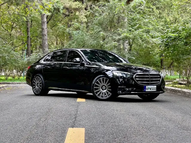 Mercedes-Benz E-Class — Фото автомобиля 6