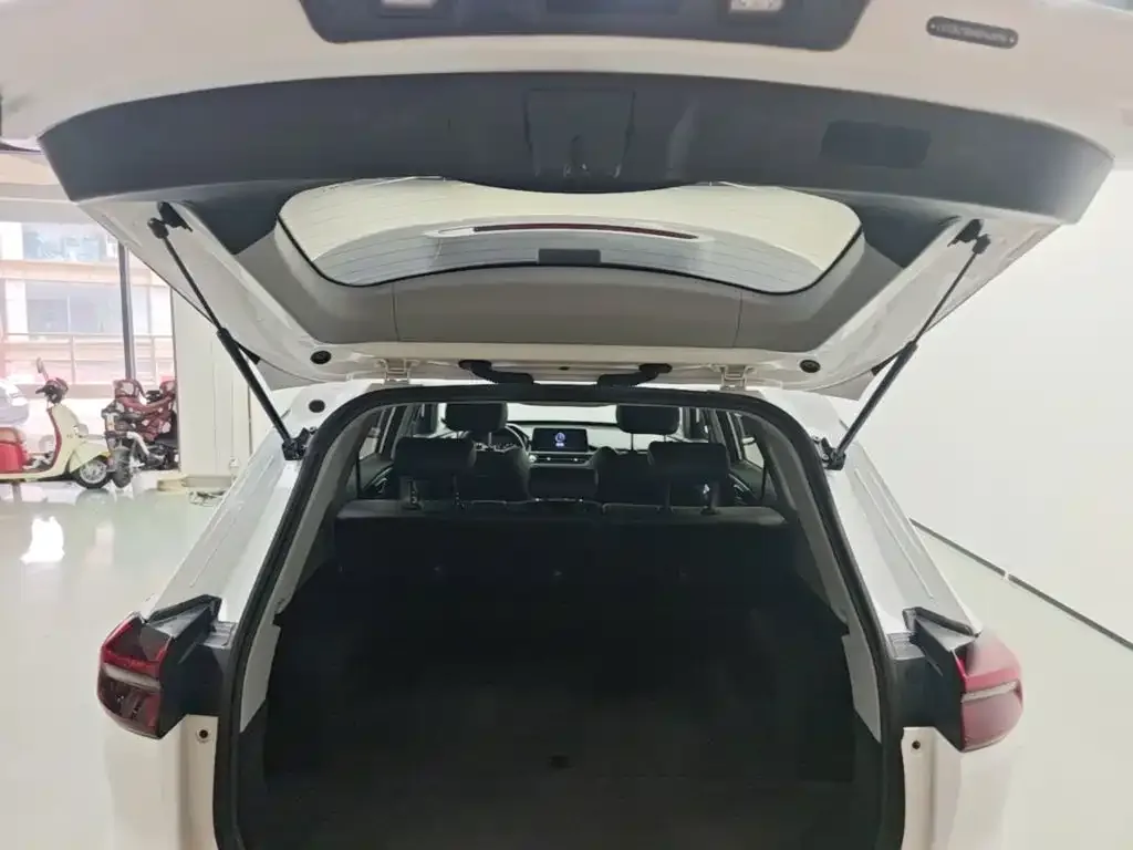 Chery Tiggo 8 2022 1.5TCI Auto New Power Edition 5-seater — Фото автомобиля 14