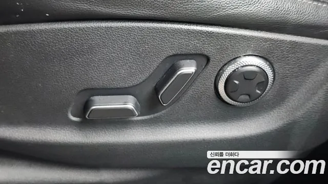 Genesis GV70 — Фото автомобиля 20