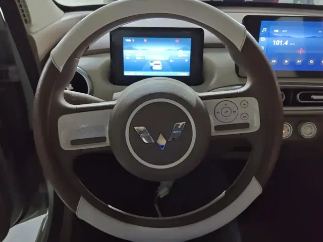 Wuling Hongguang Mini EV — Фото автомобиля 15