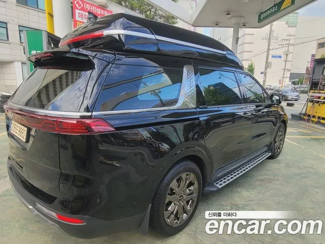 Kia Carnival — Фото автомобиля 7