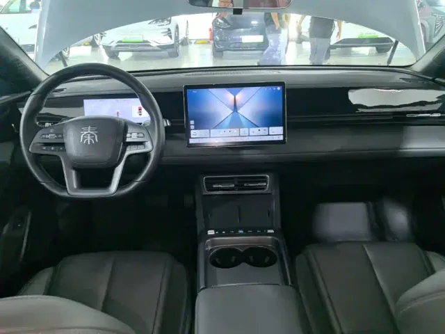 BYD Qin L — Фото автомобиля 9