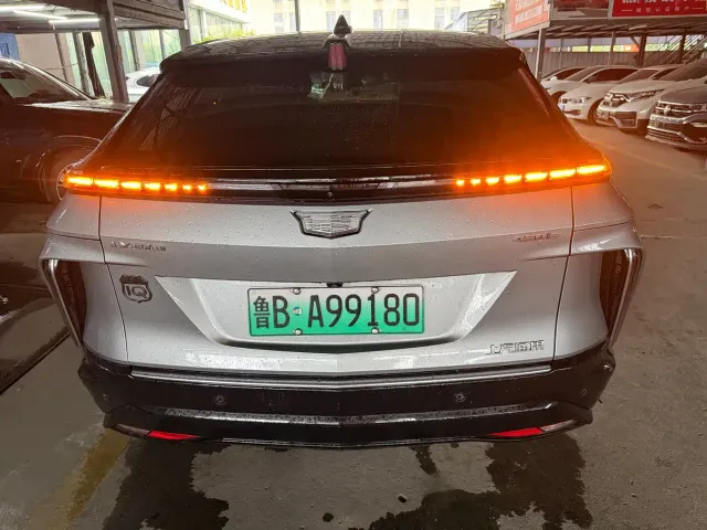 Cadillac Lyriq — Фото автомобиля 12