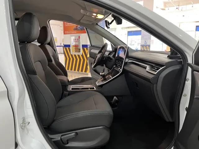 Haval M6 — Фото автомобиля 10