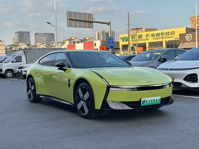 Xpeng P7 — Фото автомобиля 3