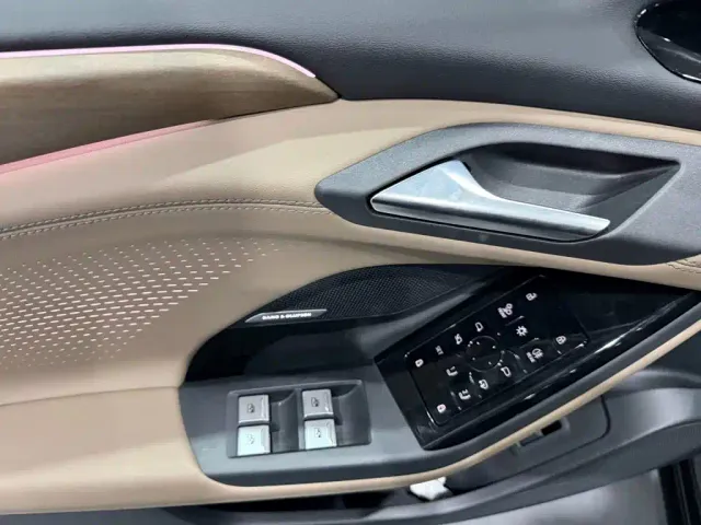 Audi A6L e-tron — Фото автомобиля 10