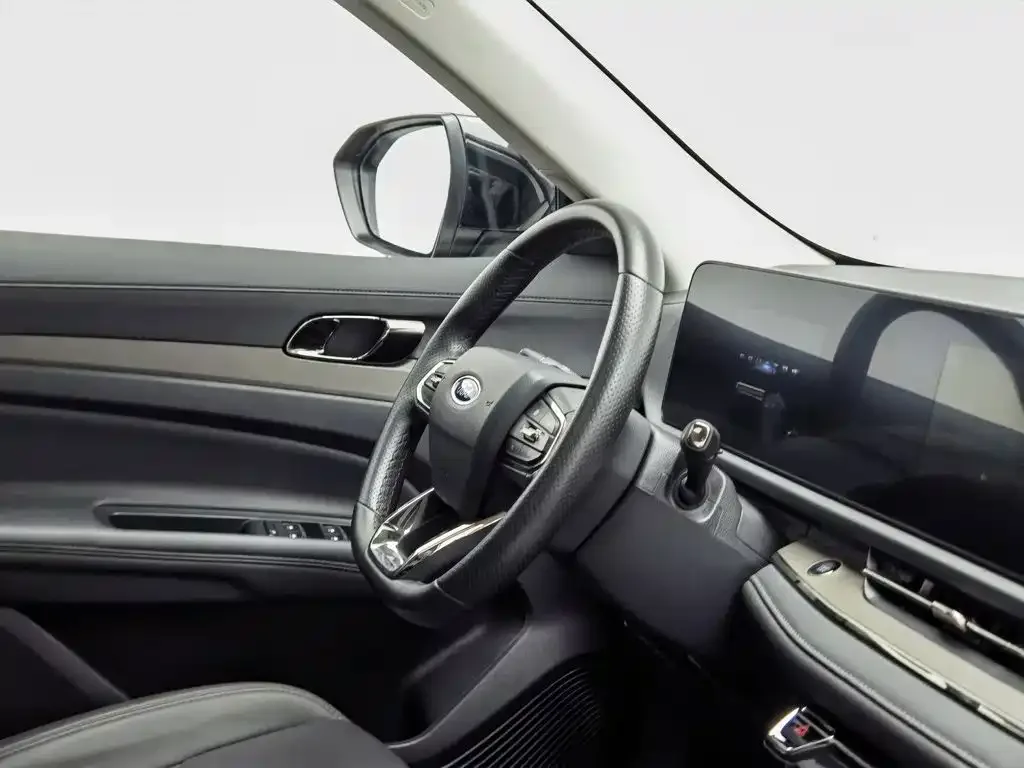 Ford Lingrui 2022 EcoBoost 170 Elite — Фото автомобиля 22