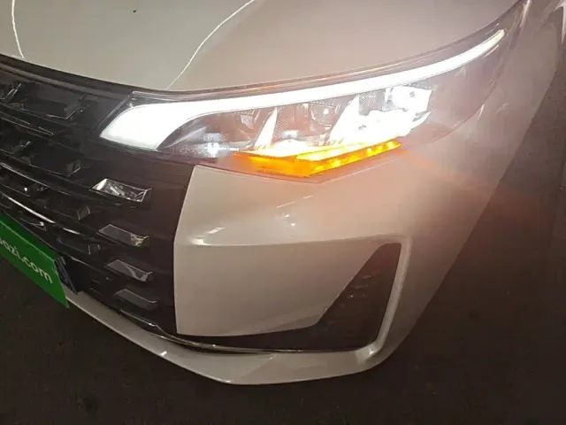 GAC Trumpchi M6 — Фото автомобиля 23