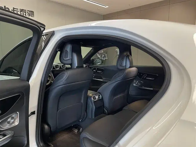 Mercedes-Benz C-Class — Фото автомобиля 27