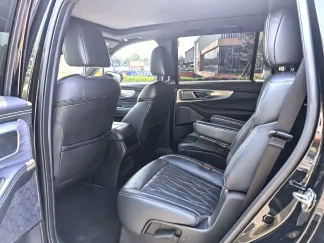 GAC Trumpchi GS8 — Фото автомобиля 6