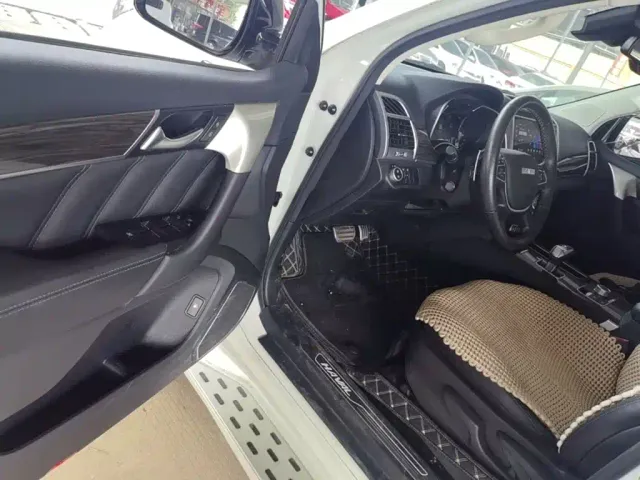 Haval H9 — Фото автомобиля 15