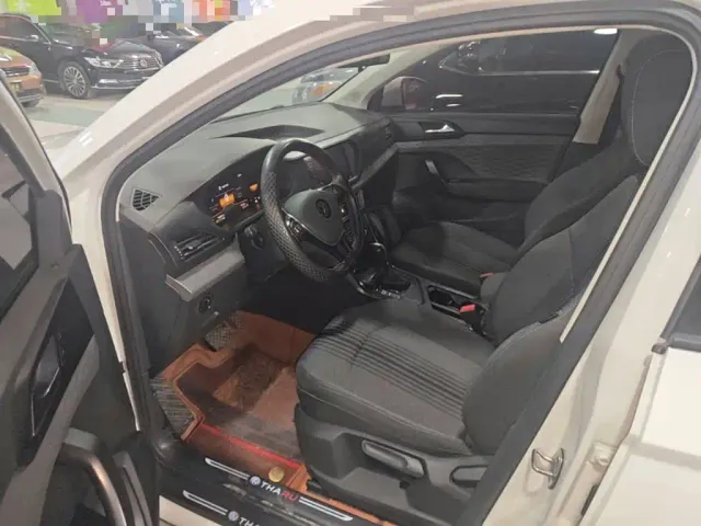 Volkswagen Tharu — Фото автомобиля 15