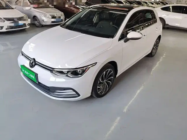 Фотография автомобиля — Volkswagen Golf