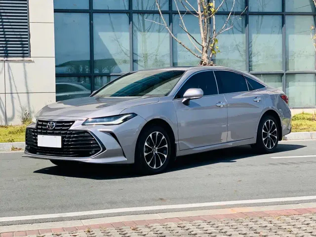Фотография автомобиля — Toyota Avalon